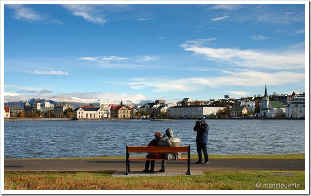 Llac Tjörnin a Reykjavik
