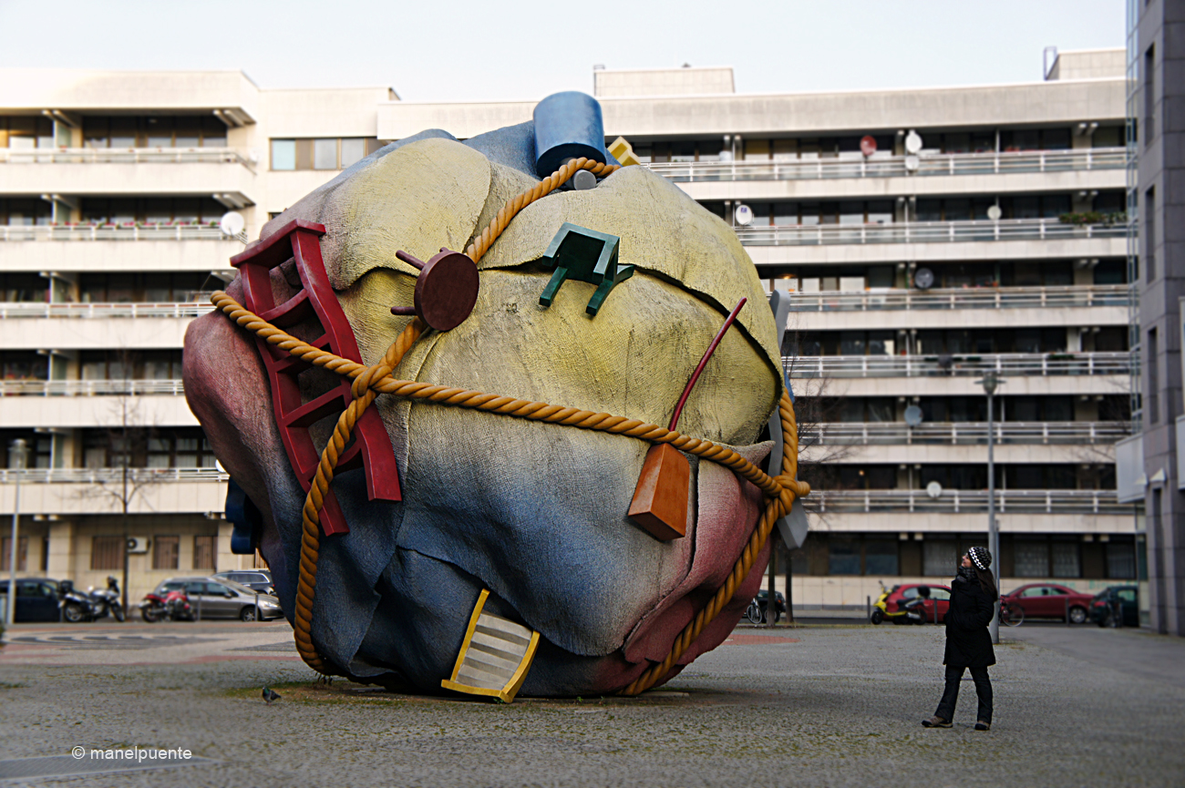 Escultura a Bethlehemkirchplatz, al costat del nostre hotel