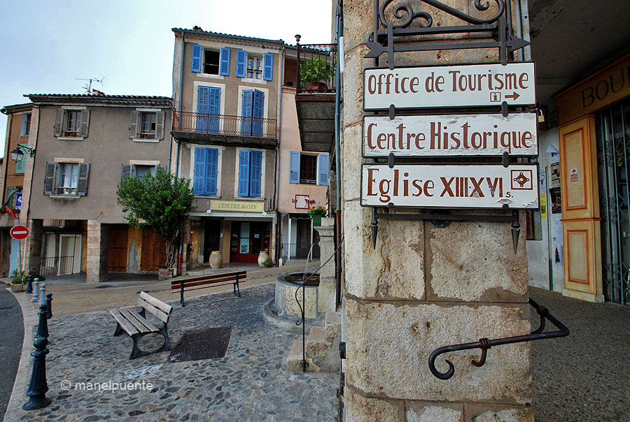 Moustiers-Sainte-Marie, Provence. França