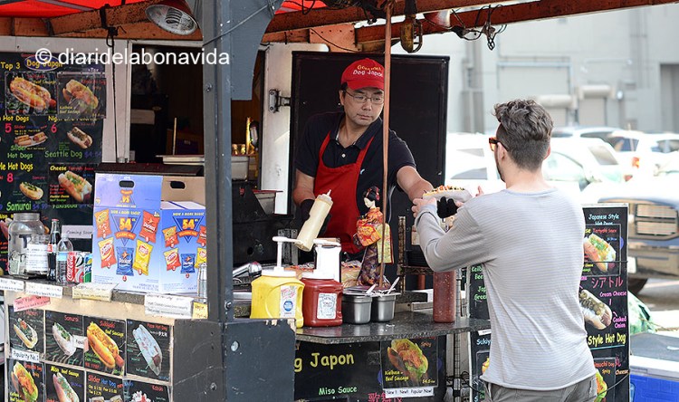 Un hot dog per continuar la ruta
