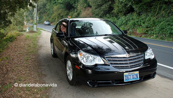 Conduint per les carreteres de California