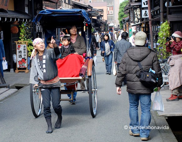 Les reaccions de la gent són molt agradables de fotografiar. Takayama