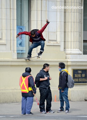 canada1645_skate_jump_toronto