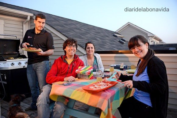 En Martí, l'Anna, nosaltres i en Magnum, el seu gos... 