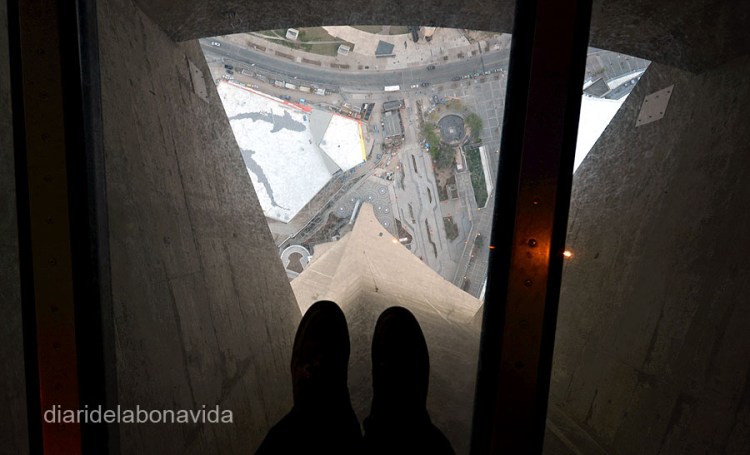 Sobre el vidre tenim la sensació de flotar 