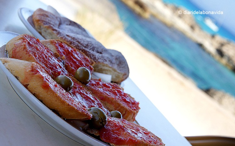 El nostre esmorzar típic del matí. Dolç i Salat, com sempre...