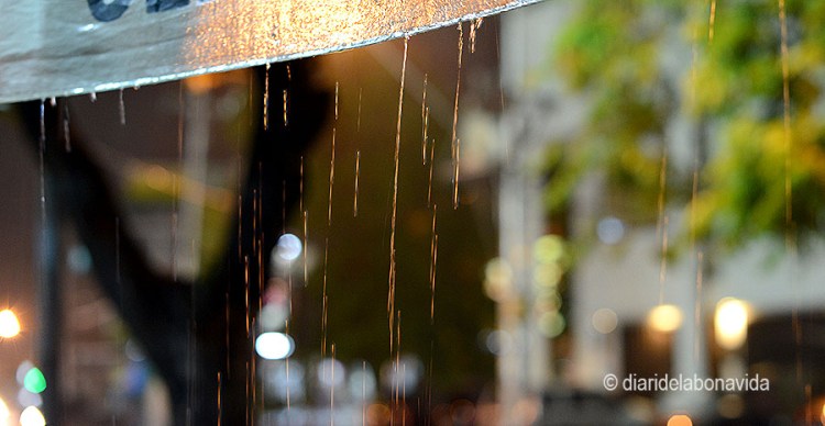 Per la nit ens cau la primera pluja del viatge. Ja tocava refrescar una mica l'ambient!!!