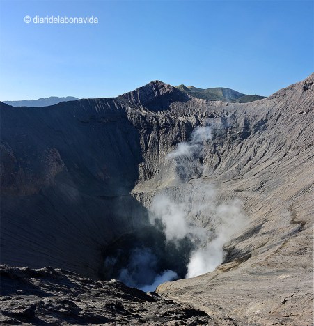 La visió del cràter impressiona