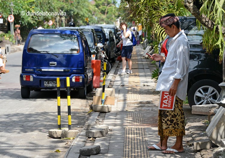 A punt per oferir el servei de taxi