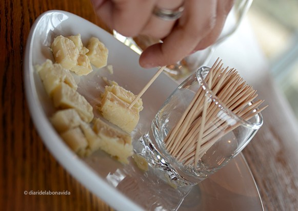 ...I também algum aperitiu.