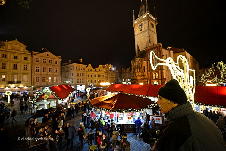 Ambient nadalenc a Staroměstské Náměstí (Plaça Vella)
