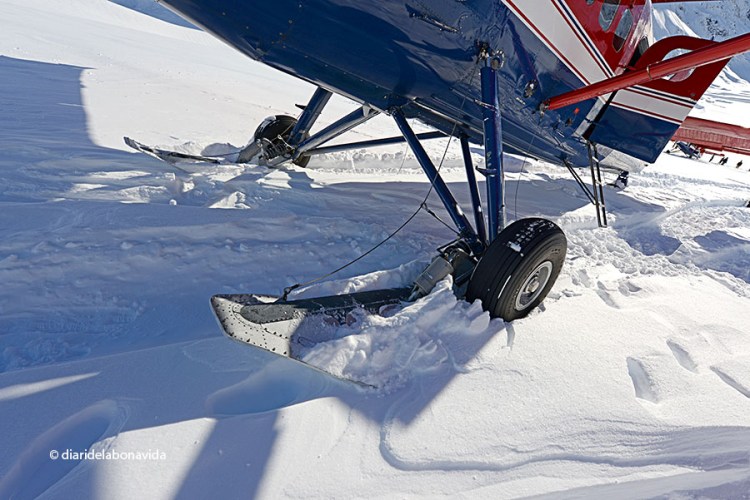 Original sistema per fer aterrar l'avioneta a la neu