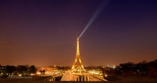 paris eiffel light