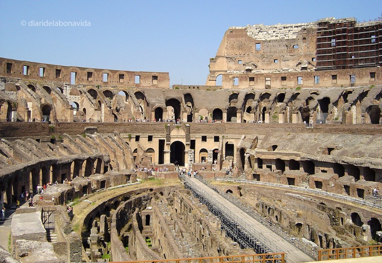 A vegades mitifiquem tan una imatge, que no correspon a la realitat, com al Colosseo de Roma 