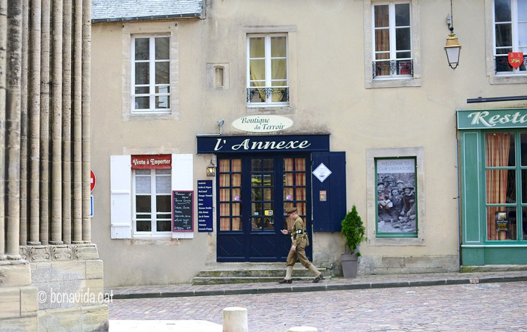 Més d'una imatge ens transporta als anys 40.