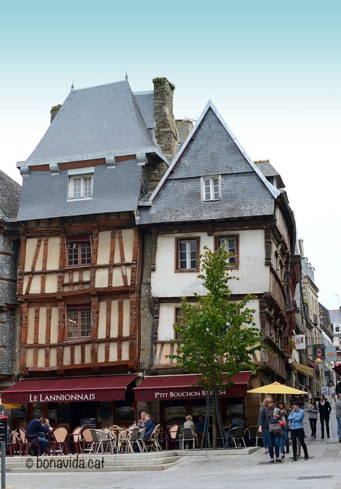 Les cases de Lannion, semblen a punt de caure