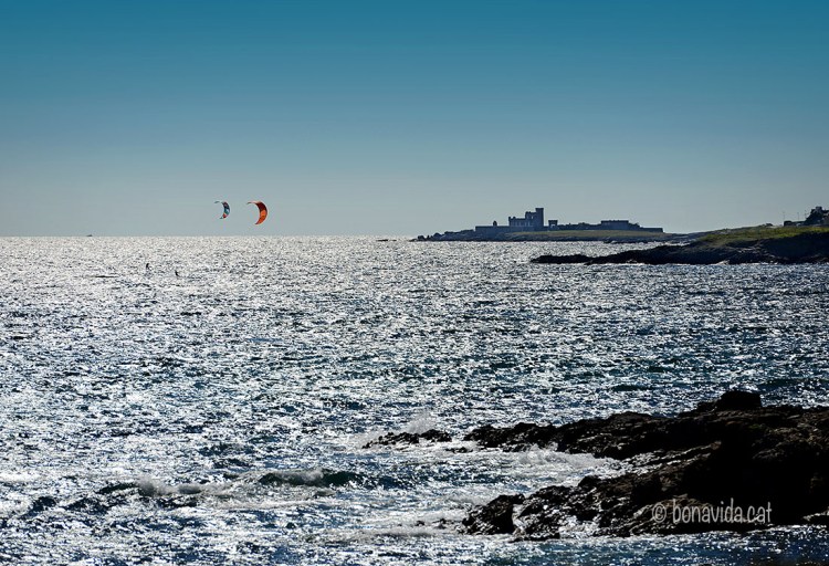 Practicant Kite-surf a la Plage de Raguénez
