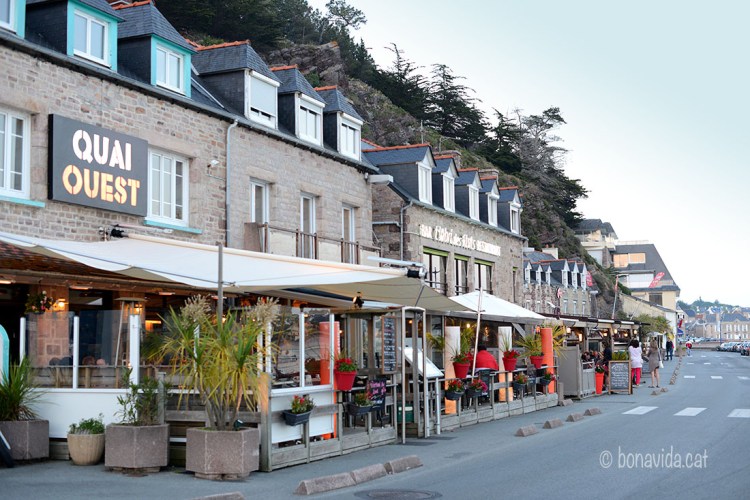 La zona del port d’Erquy és plena de restaurants