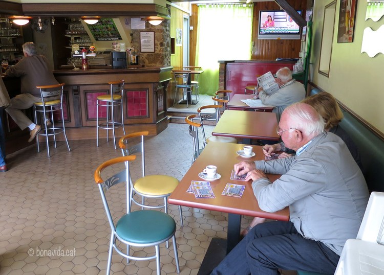Els típics bars de poble