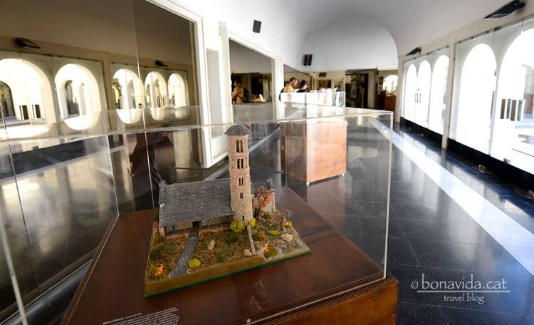 Exposició de maquestes d'esglésies romàniques