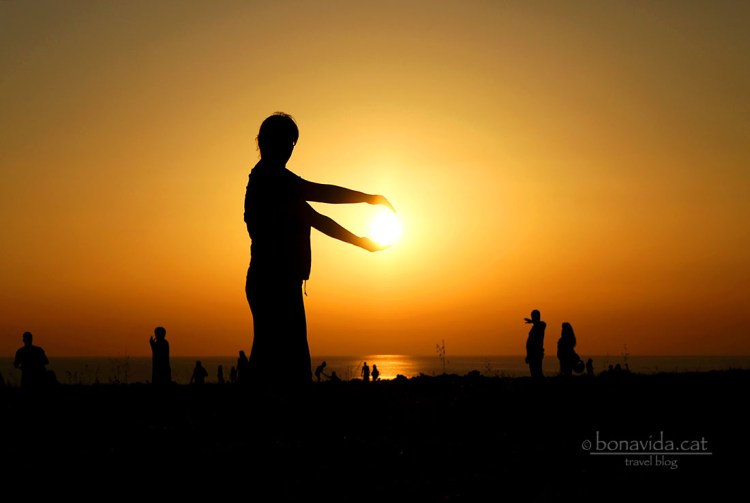 Gairebé pots agafar el sol amb les teves mans...