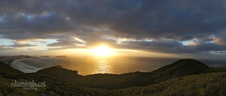 Posta de sol a Cape Reinga, un dels punts més al nord del país