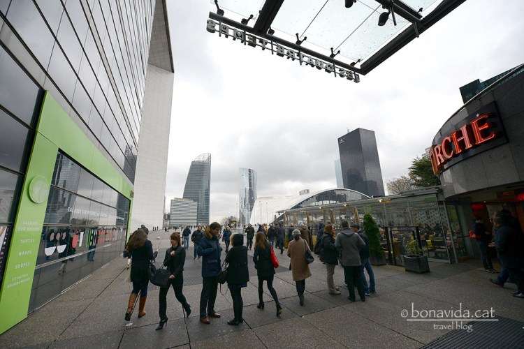 Entrada al Centre Comercial