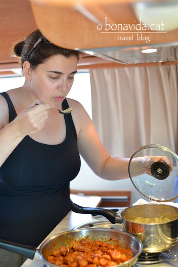 La Cristina es posa manos a la obra...