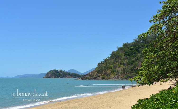 Fantàstica platja de Trinity Beach