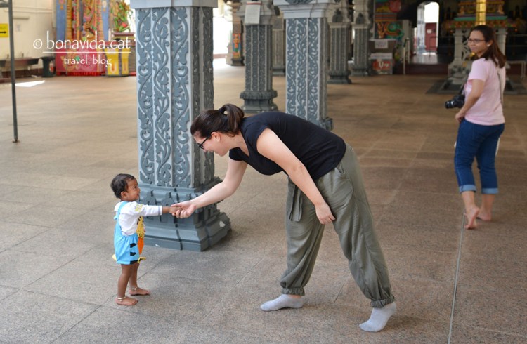 Fent amiguetes al barri de Little India