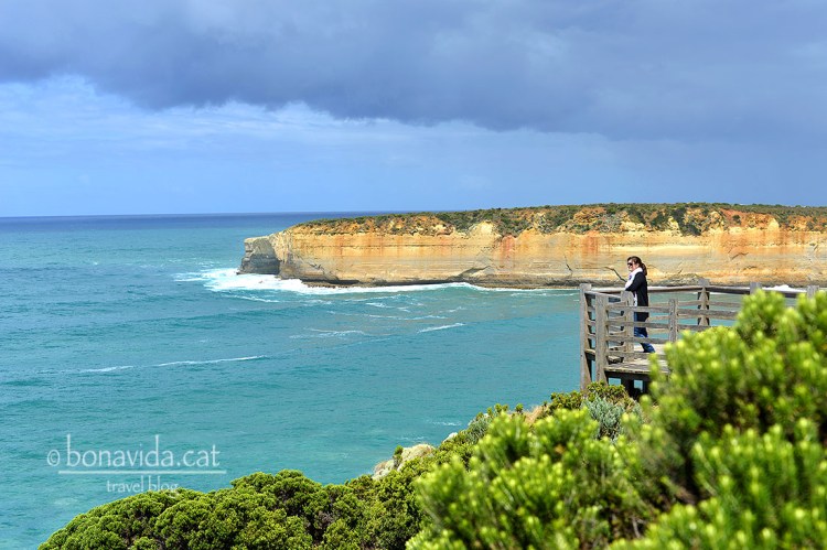 Es pot admirar la costa des de diferents miradors