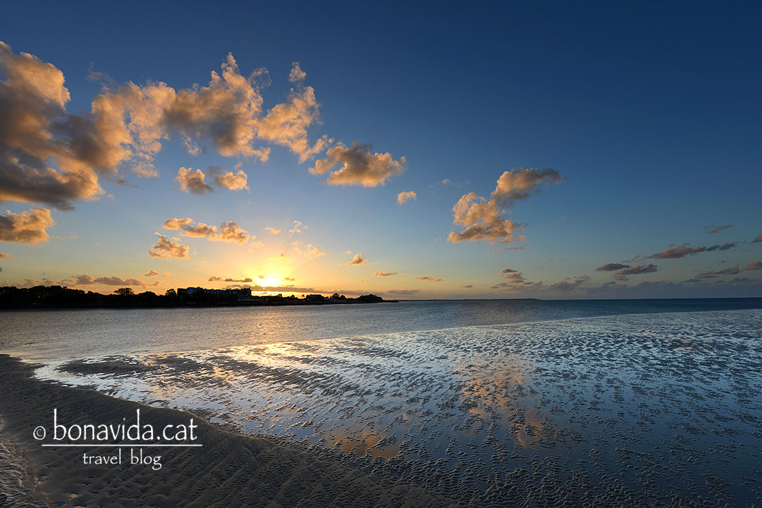 australia hervey bay beach sunset