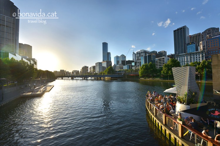 Ambient a Riverside Quay
