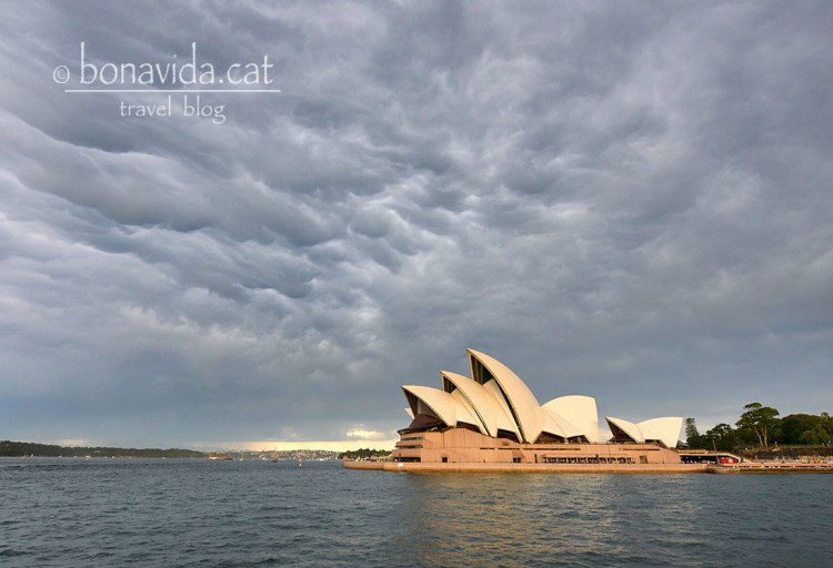 australia sydney opera house storm