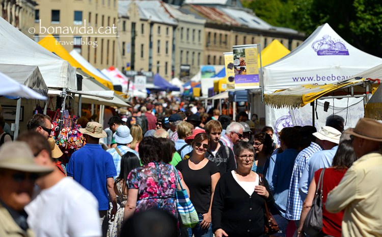Ahhh! Tota la gent de Tasmània devia ser al mercat...