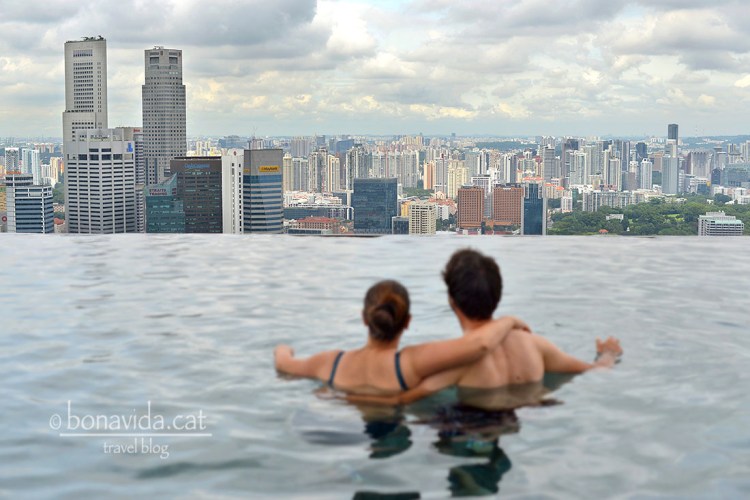 Per acabar la nostra ruta, ens relaxem a la seva espectacular piscina
