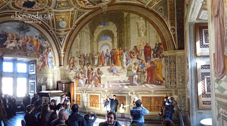 Stanza della Segnatura, un dels frescos més famosos de Raffaello als Museus Vaticans