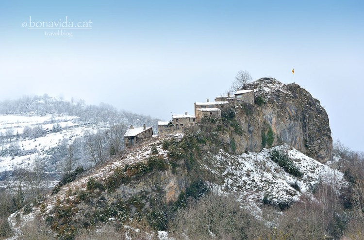 El poblet de La Roca, que pertanys al municipi de Vilallonga de Ter, és espectacular!
