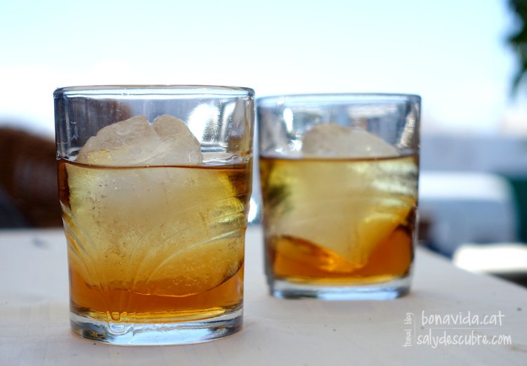 I el més popular encara Ronmiel canario... 