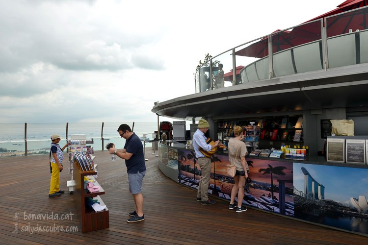 Botiga de souvenirs a l'observatori