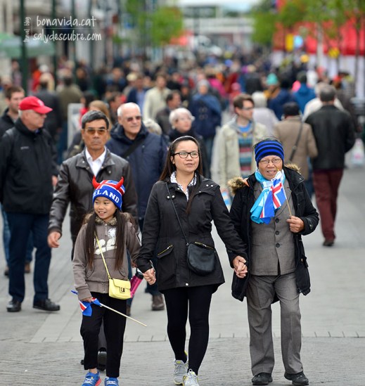 No semblen gaire islandeses, però ho celebren moltíssim