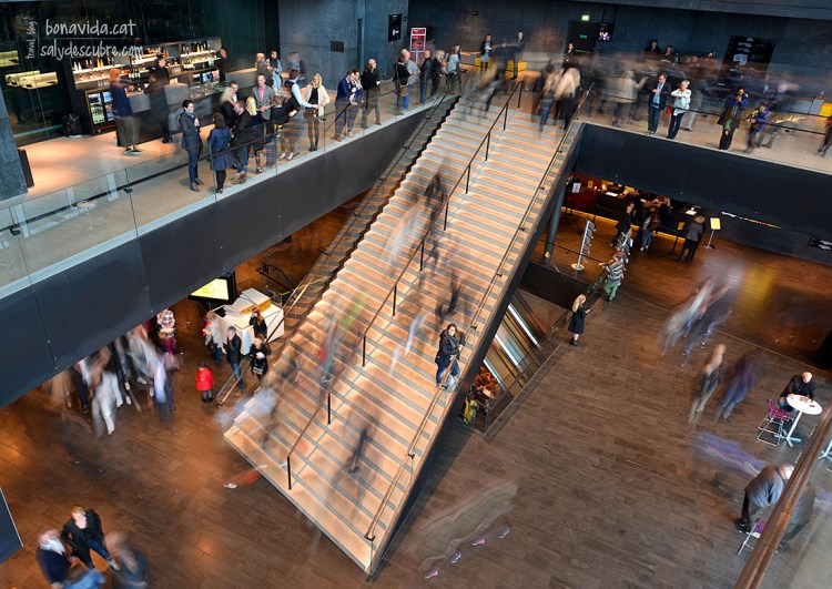 Ambient a l'interior de l'Auditori Harpa
