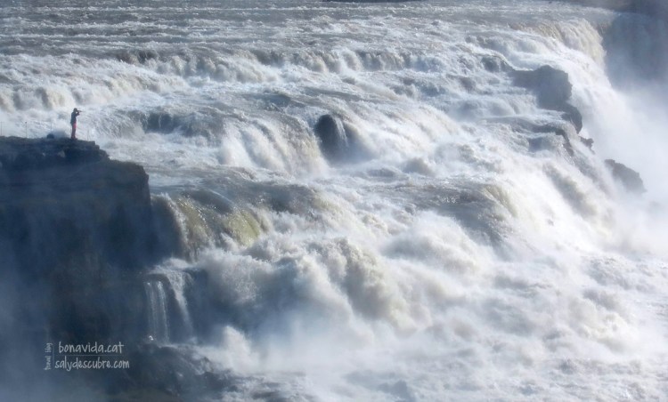 islandia gullfoss mane foto