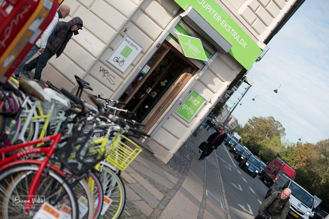Si ens ve de gust descobrir Copenhagen en bicicleta, res millor que llogar-ne una.