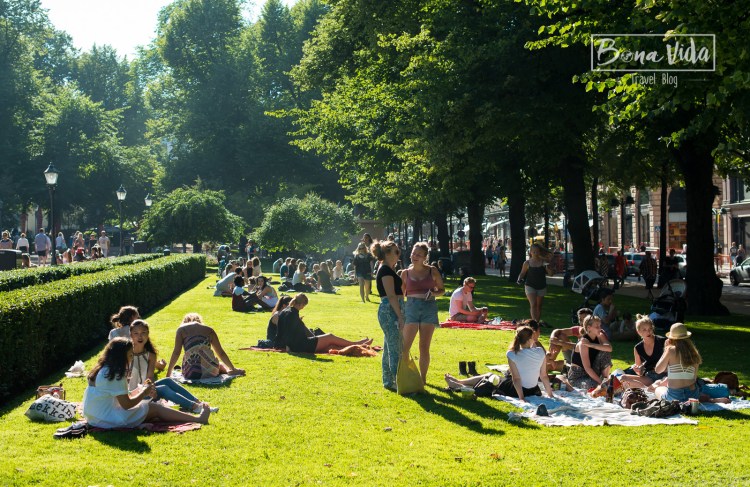 finlandia helsinki esplanade park sol